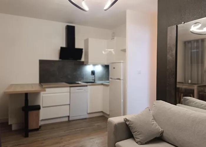 Naturiste Cap D'agde Natura 113 *